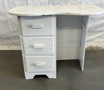 WHITE SMALL CHILDRENS DESK ( 34” x 16”) PLEASE INSPECT