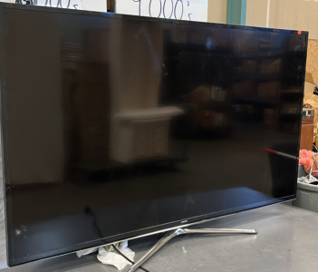 60&rdquo; SAMSUNG TV ( TURNS ON ) NO REMOTE; PLEASE INSPECT