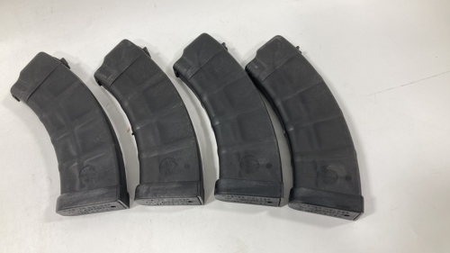 (4) Ak47 polymer magazines.. 7.62 x 39