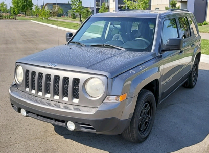 2012 JEEP PATRIOT - CLEAN!