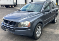 2005 VOLVO XC90 - SUNROOF!