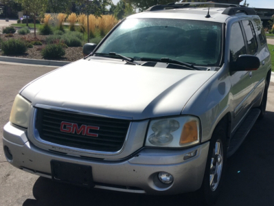 2004 GMC ENVOY XL- 4X4!