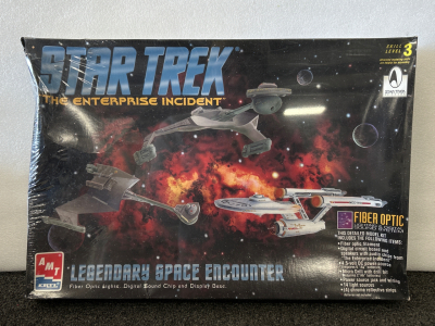 STAR TREK “THE ENTERPRISE INCIDENT” LEGENDARY SPACE ENCOUNTER MODEL KIT