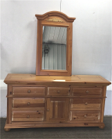 Broyhill (9) Drawer Dresser with Mirror