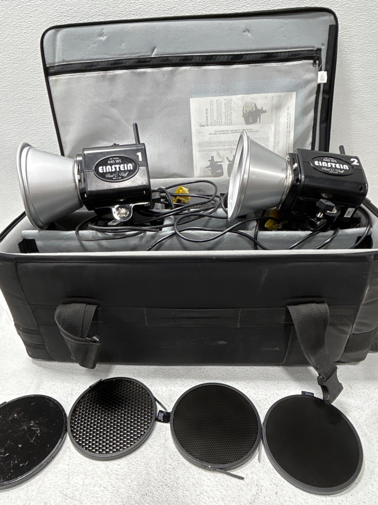 EINSTEIN 640 WS (2BOTH WORK) PHOTOGRAPHY STUDIO LIGHTS WITH STANDS