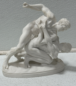 ‘THE WRESTLERS’ SCULPTURE