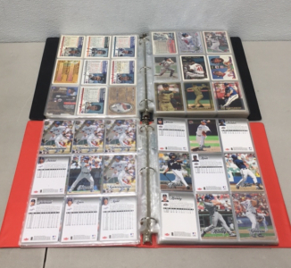 (1) Binder Of (200) 2007 Fleer Ultra Baseball Cards (1) Binder Of (250) 1990’s Mixed Donruss And Topps Baseball Cards