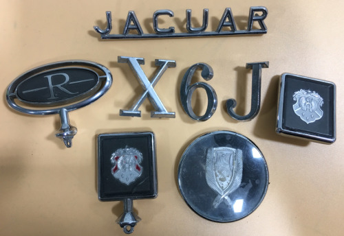 (5) Vintage Original Hood Emblems & Letters Including (3) Oldsmobile (1) Buick (1) Jaguar & Letters X-6-J