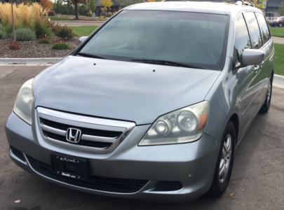 2007 HONDA ODYSSEY - SUN ROOF!