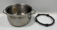 (1) METAL BELGIQUE POT WITH SERVING STAND, (1) CUISINART QUICK BREP HAND HELD MIXER, (1) SUNBEAM TOASTER, AND MORE - 4