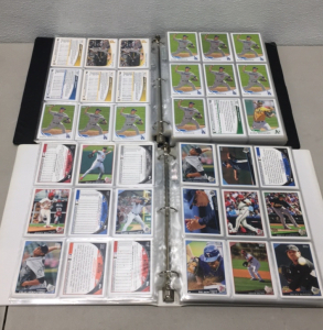 (1) Binders Of (350) 2013 Topps Baseball Cards (1) Binder Of (200) 2009 Topps Baseball Cards