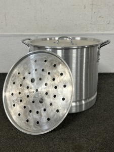 32 QUART STAINLESS STEEL STOCK POT WITH LID