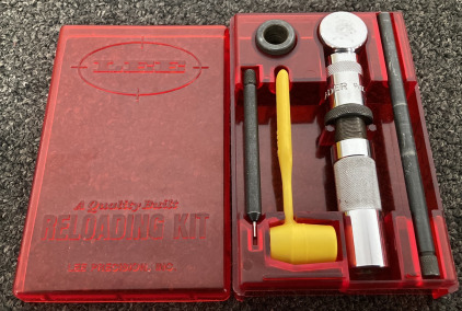 LEE COMPLETE RELOADING KIT