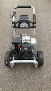 POWERSTROKE HONDA POWERED PRESSURE WASHER - GOOD COMPRESSION