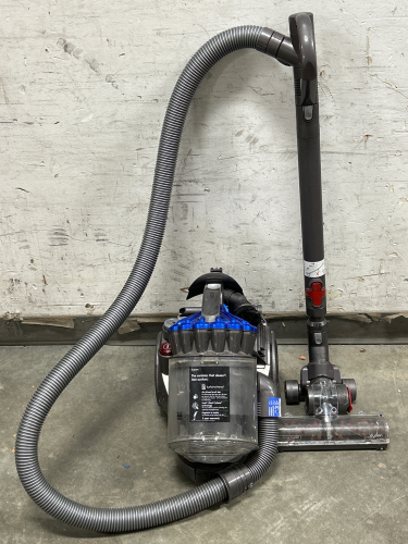 WORKING DYSON CANISTER VACUUM WITH RETRACTABLE CORD (NEEDS CLEANED)