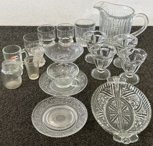 VARIETY OF GLASSWARE INCLUDING PARFAIT CUPS, SMALL PITCHER, SERVING DISHES AND MORE (OBLONG SERVING PLATE CHIPPED ON THE DIVIDER)