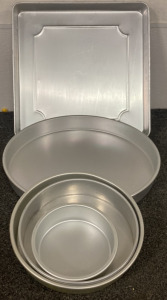 FOUR PIECE CAKE PAN SET, FOUR CIRCLE ONE SQUARE (6X2),(9X2),(10.5X2),(16X2),(17x2)