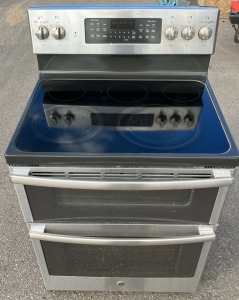 GENERAL ELECTRIC RANGE ELECTRIC STOVE ( NO POWER SOURCE)