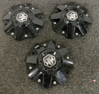(3) MAYHEM HUB CAPS AND (1) BAG OF LUG NUTS