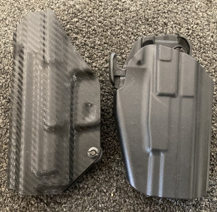 LEFT AND RIGHT HANDED PISTOL HOLSTERS- WE THE PEOPLE HOLSTERS AND OTHER BRAND