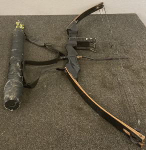 AMERICAN ARCHERY COMPOUND BOW - WITH ARROWS AND QUIVER