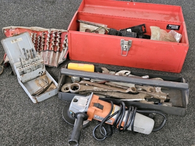 WORKING 4" ANGLE GRINDER, 19" METAL TOOLBOX W/ TOOLS