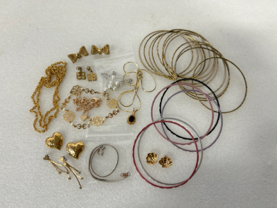 BANGELS, EARRINGS, BRACELETS AND NECKLACES