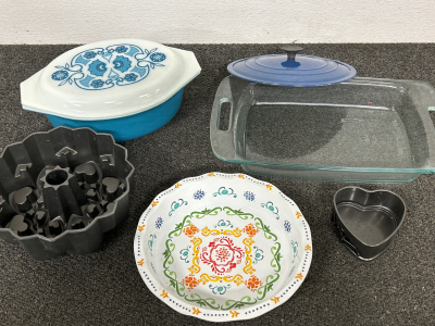 13&rdquo;x9&rdquo; BAKING PAN, PAINTED GLASS PIE PAN, 2.5 QT. PYREX CASSEROLE DISH, HEART BUNDT PAN, SMALL HEART SHAPED SPRINGFORM PAN AND A LE CREUSET 9&rdquo; LID