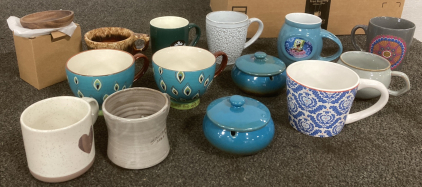 BOX OF MUGS AND COASTERS
