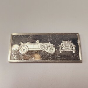 Silver Vintage Car Bar