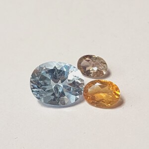 Genuine Gemstone (4ct)