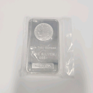 Five Troy Ounces .999 Fine Silver With E.Plurieus