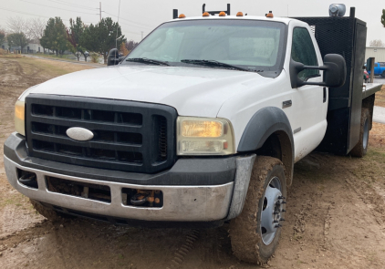 2007 FORD F-550 -53K MILES - DIESEL - 4X4!