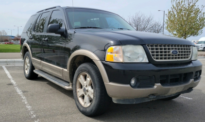 2003 Ford Explorer Black - Tow Package!