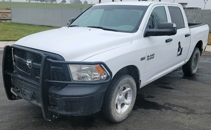 2014 RAM 1500 - 4X4!