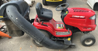 TROY-BILT RIDING LAWNMOWER - 2