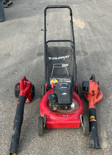 MURRAY LAWN MOWER AND (2) CRAFTSMAN GAS BLOWERS