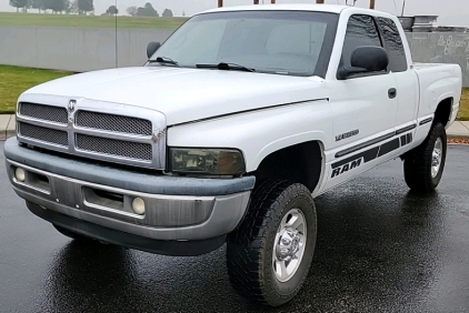 1999 DODGE RAM 2500 - 4X4!