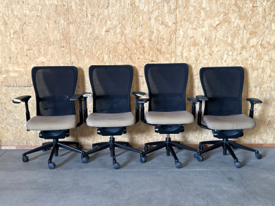 (4) ROLLING OFFICE CHAIRS. SOME ARE IN GREAT CONDITION AND OTHER CHAIRS WILL HAVE SOME DAMAGE VISIBLE ESPECIALLY ON THE ARMRESTS.