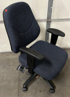 (2) CUSHIONED ARMED CHAIRS AND (1) BLUE SWIVEL ROLLING CHAIR - 4