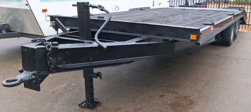 2010 24-FOOT TANDEM-AXLE FLATBED TRAILER