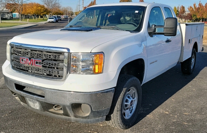 2011 GMC SIERRA 2500HD - 4X4!