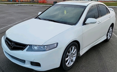 2007 ACURA TSX - TOUCH SCREEN STEREO - HEATED SEATS!