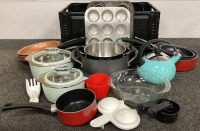 CRATE OF COOKING ESSENTIALS. INCLUDES: POTS, PANS, TEA KETTLE, PYREX MIXING BOWL AND MORE