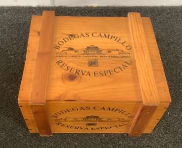 (1) BODEGAS CAMPILLO RÉSERVA ESPECIAL WOODEN BOX