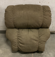 (1) PLUSH ROCKING RECLINER CHAIR - 3