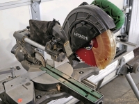 WORKING HITACHI RADIAL ARM SAW ON FOLDING/ ROLL AWAY STAND - 3