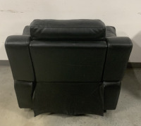 (1) LARGE BLACK RECLINING CHAIR - 3