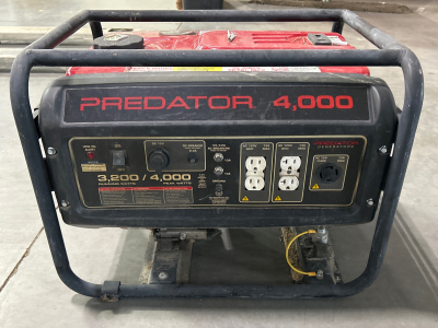 PREDATOR GAS GENERATOR 4000 PEAK WATTS (NO GAS TO TEST)