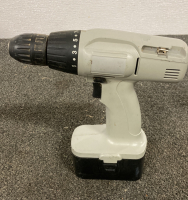 ELECTRIC DRILL WITH CHARGER AND BATTERIES - WORKS - 4